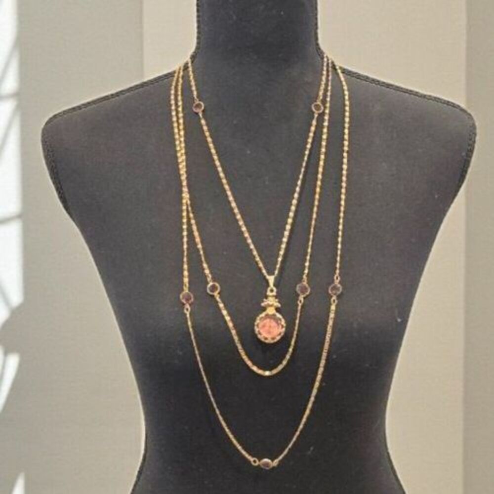 Vintage Alsta 17 Jewels Gold Tone Women’s Purple Crystal Pendant Watch Necklace
